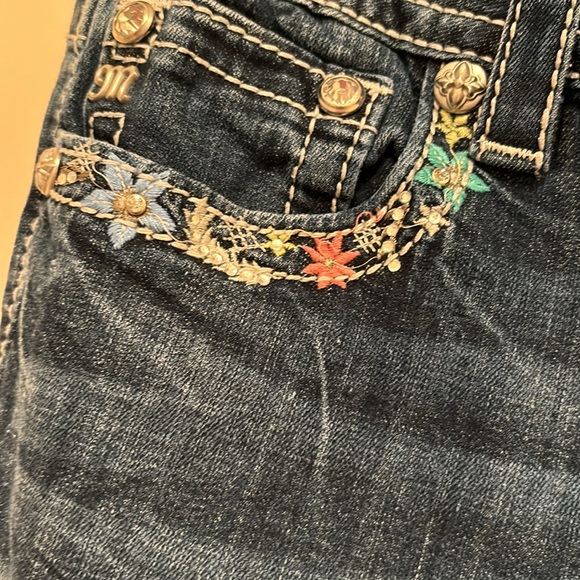 EUC excellent MissMe sz 30 jeans color:med 270 inseam 32 Style NO:JV83018V - Picture 3 of 13